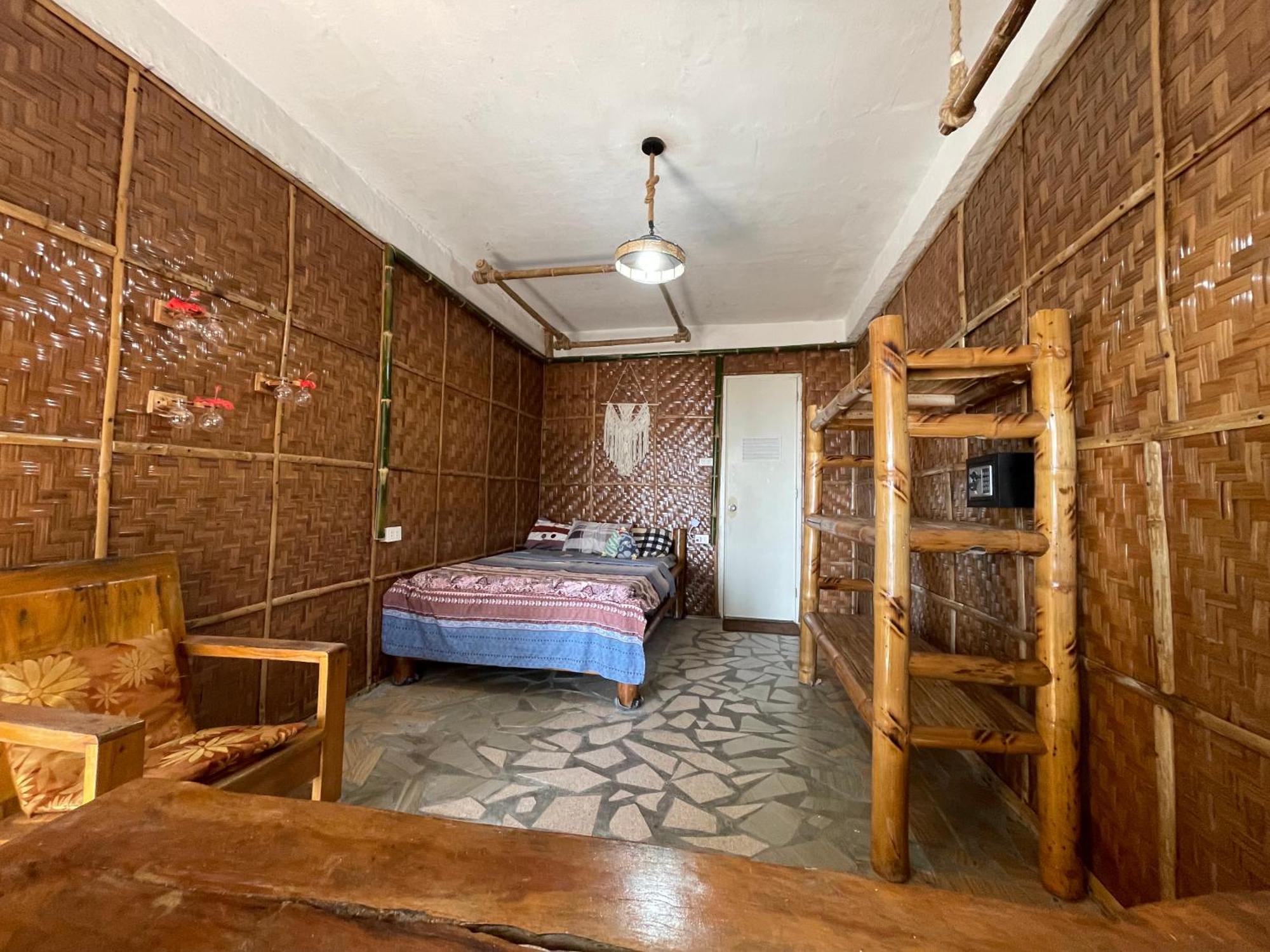 Voodoo House Bed & Breakfast Lalao Exterior photo